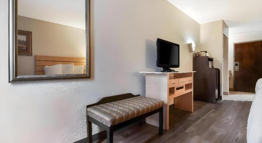 Surestay Plus Hotel Tarboro Exterior foto